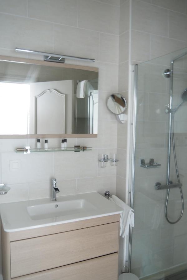 Hotel Primavera Saint-Palais-sur-Mer Ngoại thất bức ảnh
